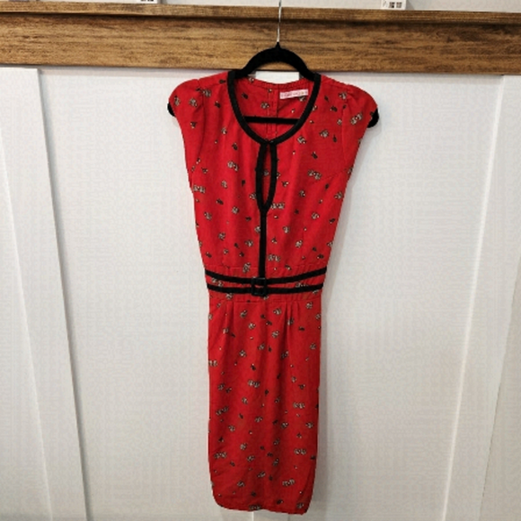 Trollied Dolly Dresses & Skirts - Nwt Trollied Dolly Adorable Squirrel Sleeveless Retro Dress Size M Red Side Zip